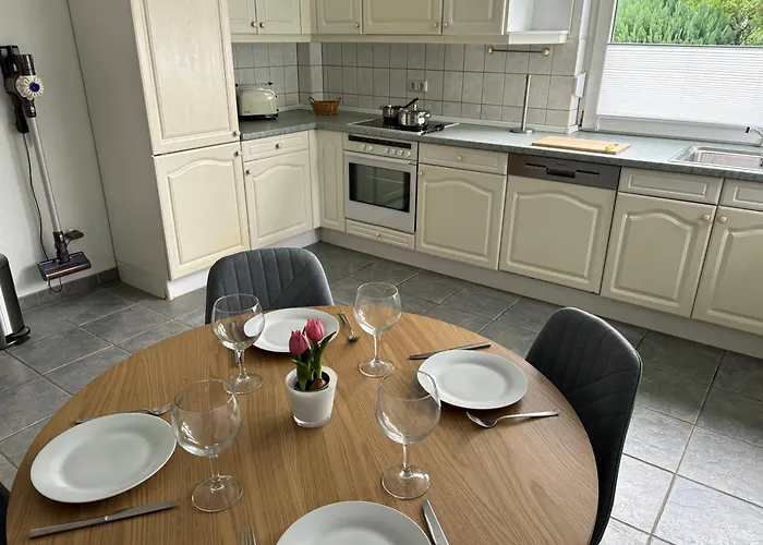 Grosse Comfort-ferienwohnungen Haus Bonni * 策勒